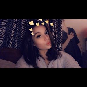 Meet your Posher, Kayla